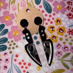Horror Scream Knife Earrings